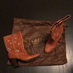 Seychelles Floral Block heel Western boots, size 8